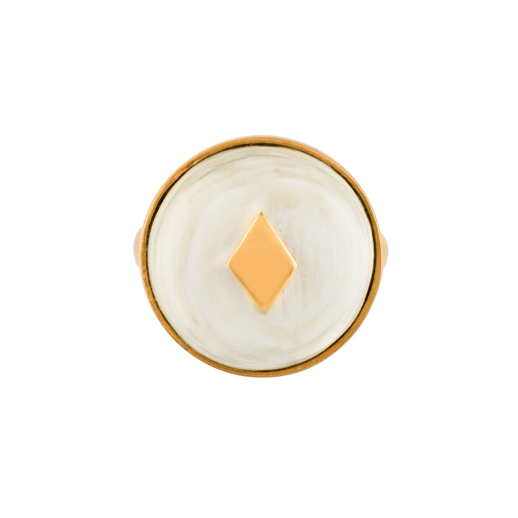 Round white horn with a gold diamond-shaped emblem on a white background